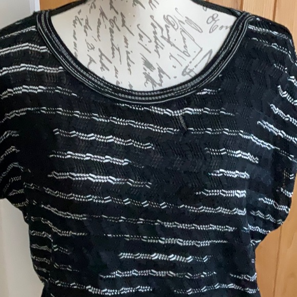 M Missoni, luxury, black & white knit sleeveless top. Made in Italy. Size 44 (8) - Picture 3 of 16